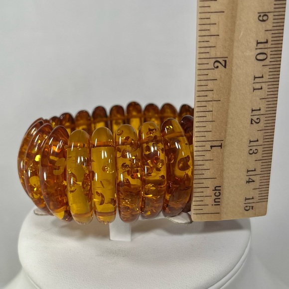 Amber Color Fashion Stretch Bracelet - Picture 2 of 2